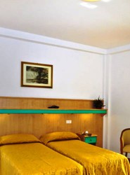 Imagen de la habitación del Hotel Gimm. Foto 7