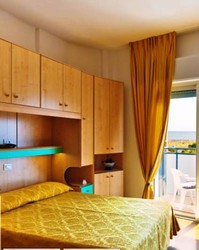 Imagen de la habitación del Hotel Gimm. Foto 8