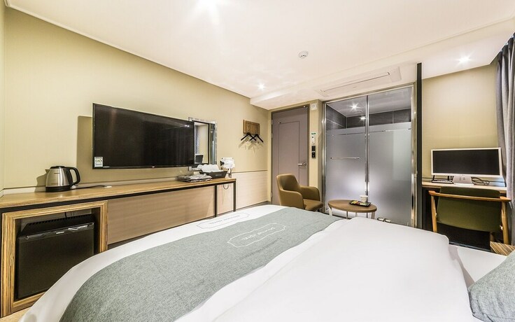 Imagen de la habitación del Hotel Gimpo Docking Hotel. Foto 11