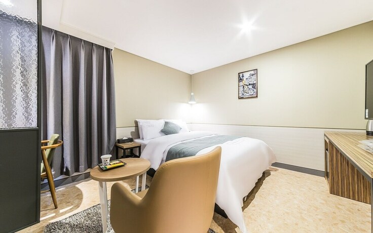 Imagen de la habitación del Hotel Gimpo Docking Hotel. Foto 15