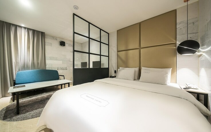 Imagen de la habitación del Hotel Gimpo Docking Hotel. Foto 17