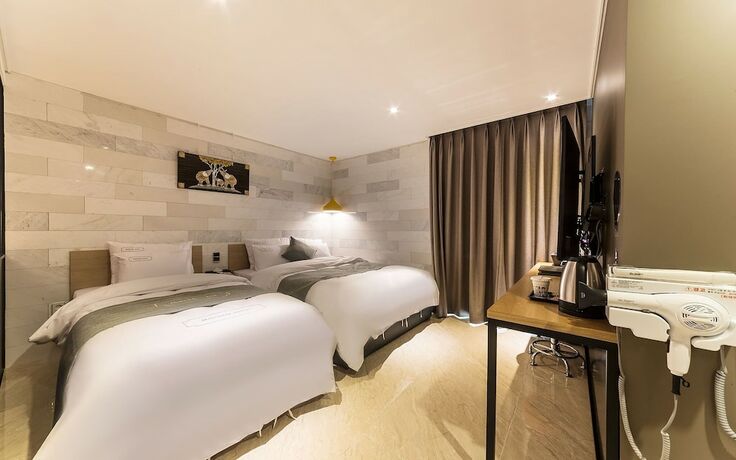 Imagen de la habitación del Hotel Gimpo Docking Hotel. Foto 25