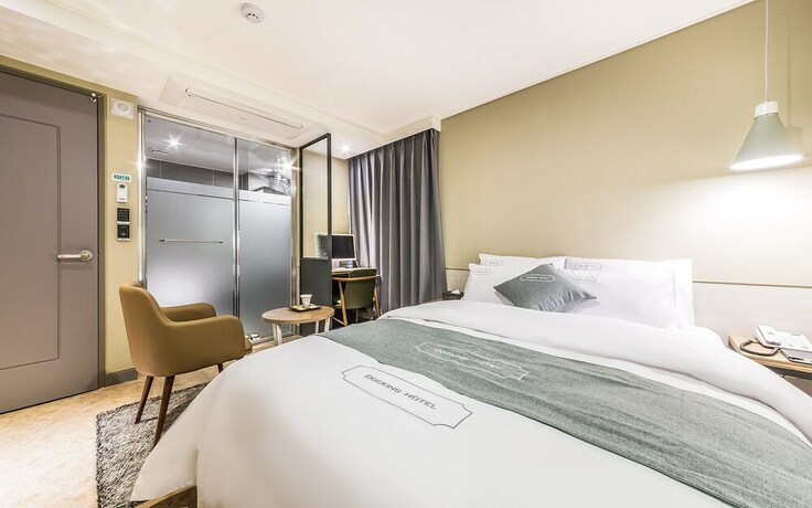 Imagen de la habitación del Hotel Gimpo Docking Hotel. Foto 27