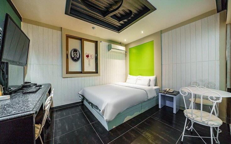 Imagen de la habitación del Hotel Gimpo Fill. Foto 15