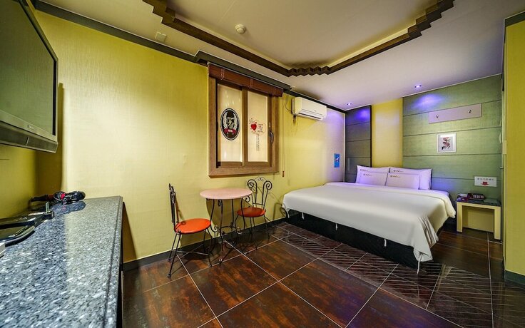 Imagen de la habitación del Hotel Gimpo Fill. Foto 17