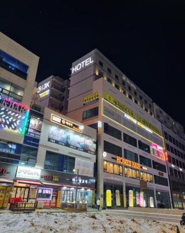 Imagen general del Hotel Gimpo JK. Foto 1