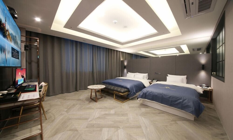 Imagen de la habitación del Hotel Gimpo M Tower. Foto 3