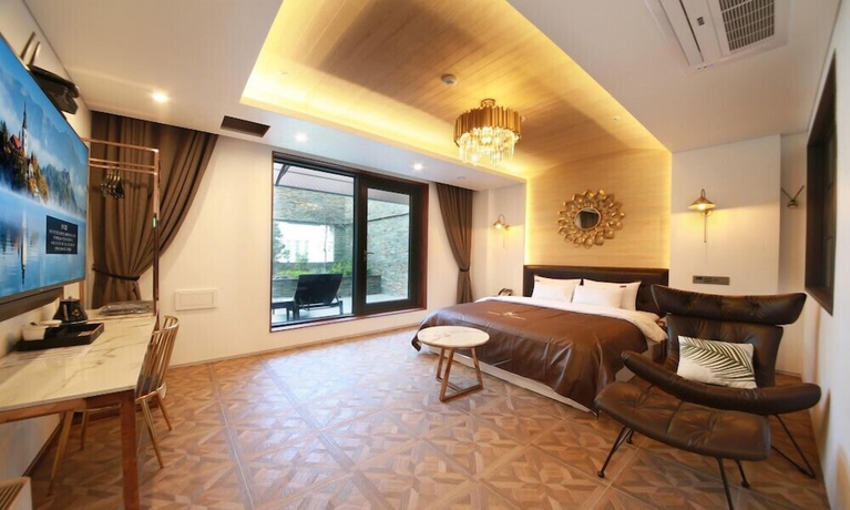 Imagen de la habitación del Hotel Gimpo M Tower. Foto 4