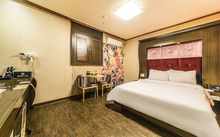 Imagen de la habitación del Hotel Gimpo River. Foto 19