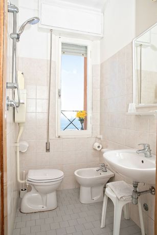 Imagen de la habitación del Hotel Gin Rimini. Foto 8