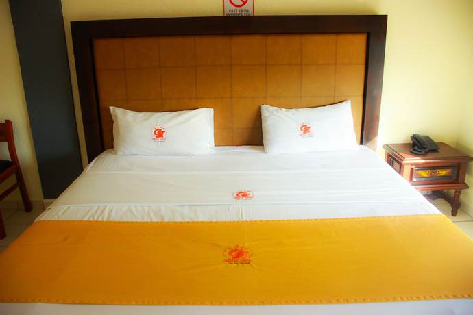 Imagen de la habitación del Hotel Gina, Tecom&aacute;n. Foto 7