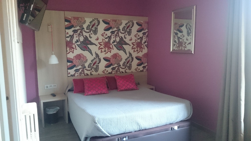 Imagen de los interiores del Hotel Ginebra, Eixample. Foto 15