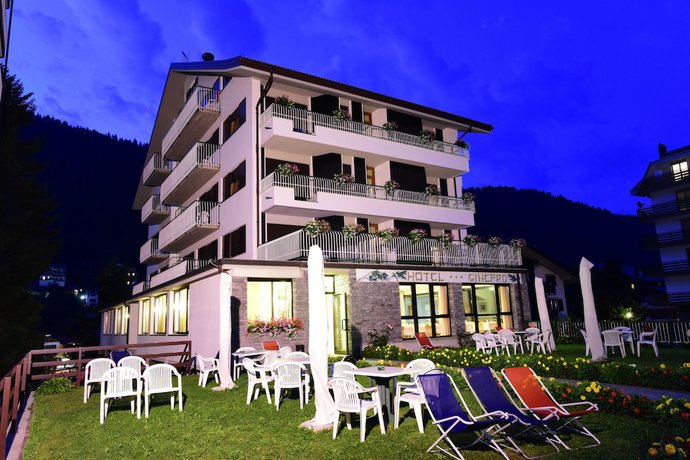 Imagen general del Hotel Ginepro, Aprica. Foto 1