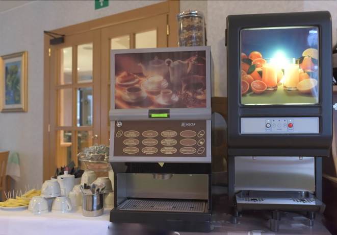 Imagen del bar/restaurante del Hotel Ginepro, Aprica. Foto 4