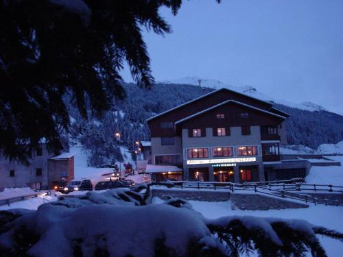 Imagen general del Hotel Ginepro, Valdisotto. Foto 1