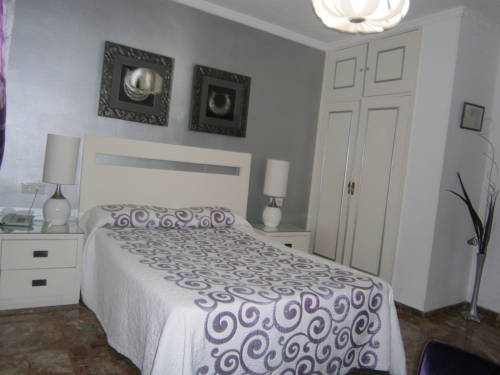 Imagen de la habitación del Hotel Gines. Foto 5