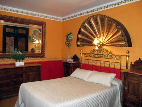 Imagen de la habitación del Hotel Gines. Foto 10