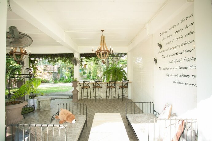 Imagen general del Hotel Ginger Bread House - Pet Lover Resort. Foto 7