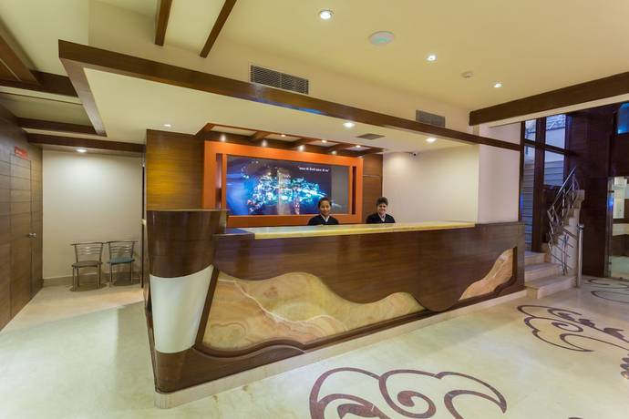 Imagen de los interiores del Hotel Ginger Katra. Foto 19