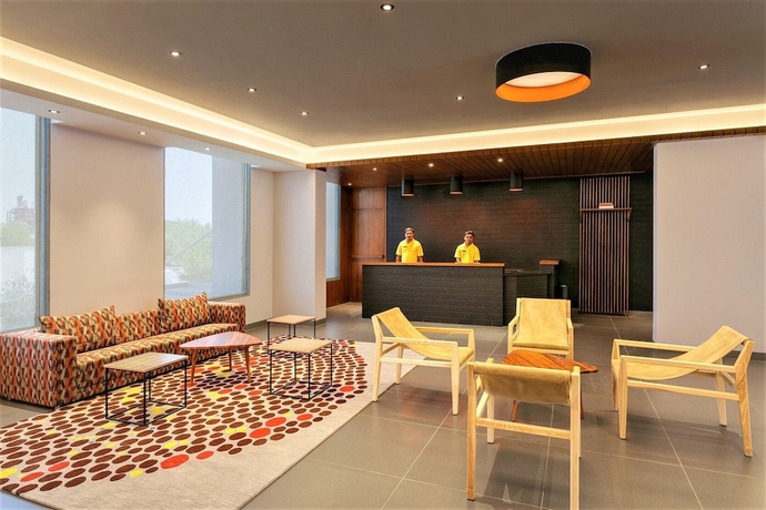 Imagen del bar/restaurante del Hotel Ginger Sanand. Foto 2