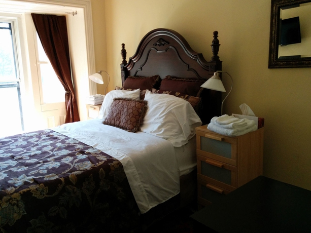Imagen de la habitación del Hotel Gingerbread Manor. Foto 5