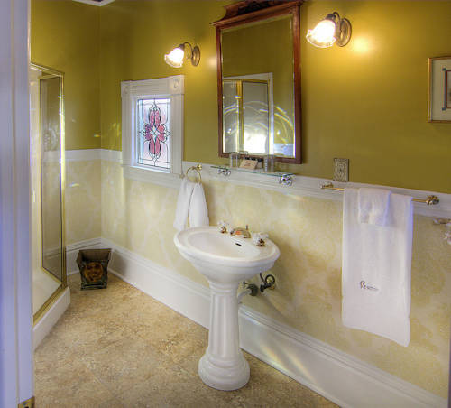 Imagen de la habitación del Hotel Gingerbread Mansion Inn. Foto 16