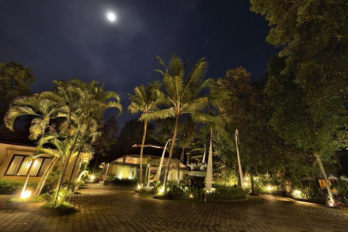 Imagen de los exteriores del Hotel Gino Feruci Villa Ubud. Foto 13