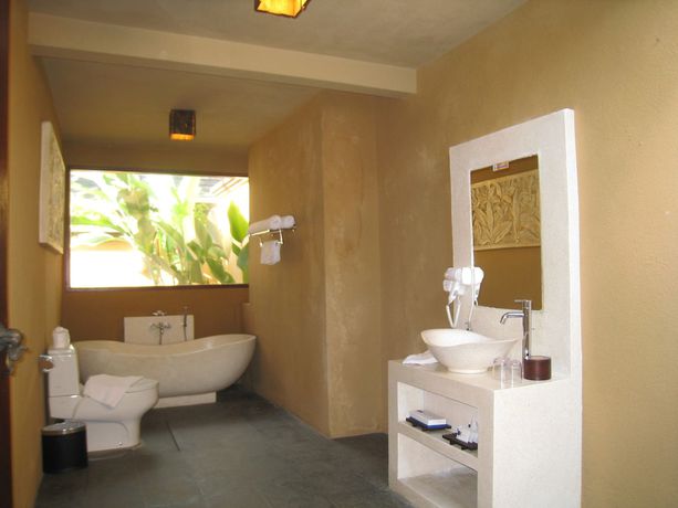 Imagen de la habitación del Hotel Gino Feruci Villa Ubud. Foto 11