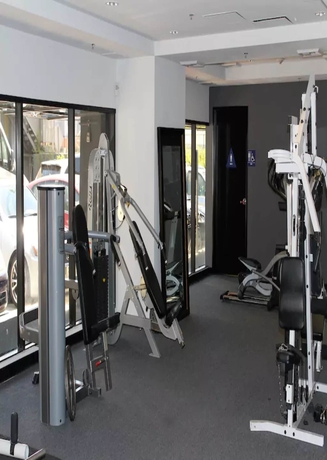 Imagen de los interiores del Hotel Ginosi Metropolitan Apartel. Foto 18