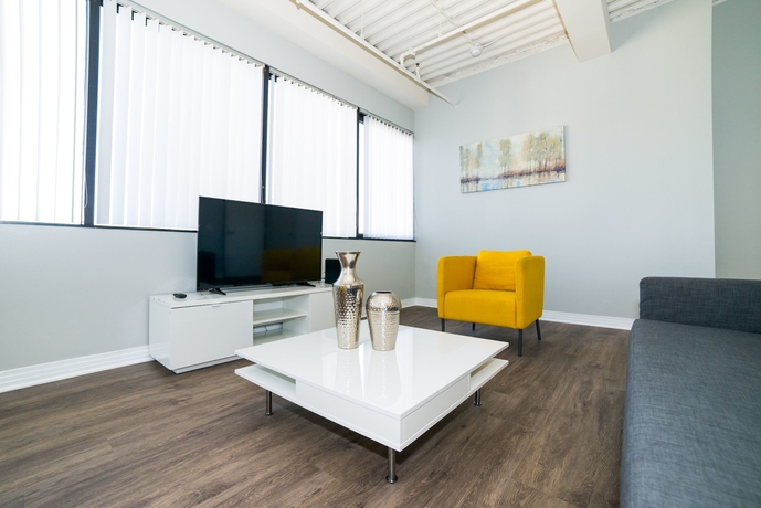 Imagen de la habitación del Hotel Ginosi Metropolitan Apartel. Foto 13