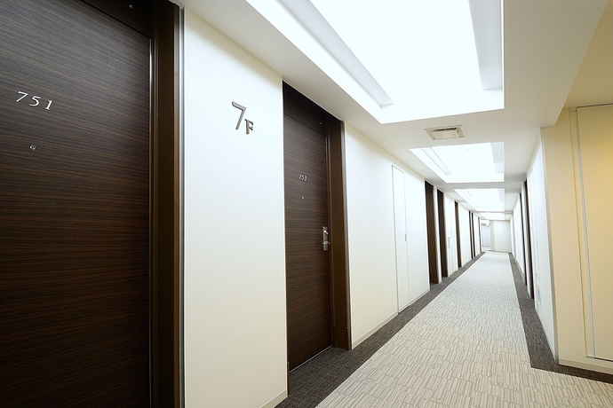 Imagen de los interiores del Hotel Ginza International. Foto 14