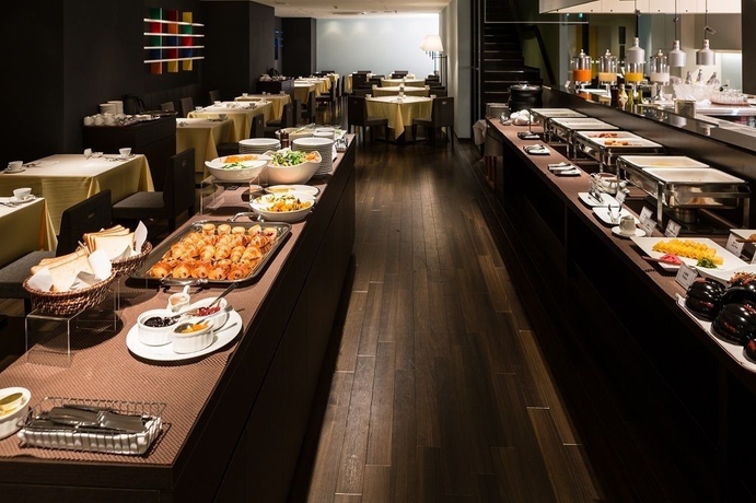 Imagen del bar/restaurante del Hotel Ginza International. Foto 5