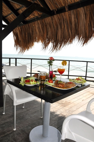 Imagen del bar/restaurante del Hotel Gio Tama Santa Marta. Foto 5