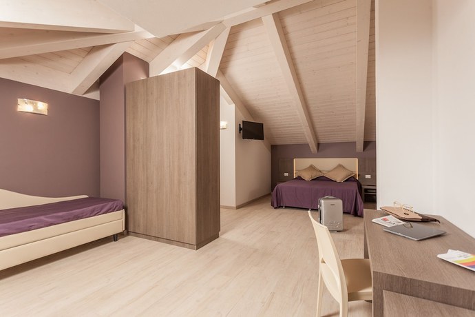 Imagen de la habitación del Hotel Gioia, Rimini. Foto 17