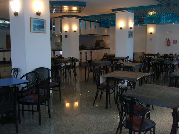 Imagen del bar/restaurante del Hotel Gioia, San Severino Lucano. Foto 7