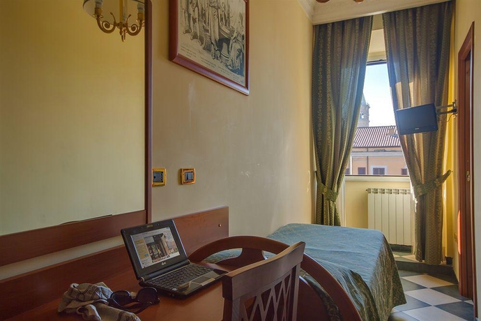 Imagen general del Hotel Giorgina. Foto 6