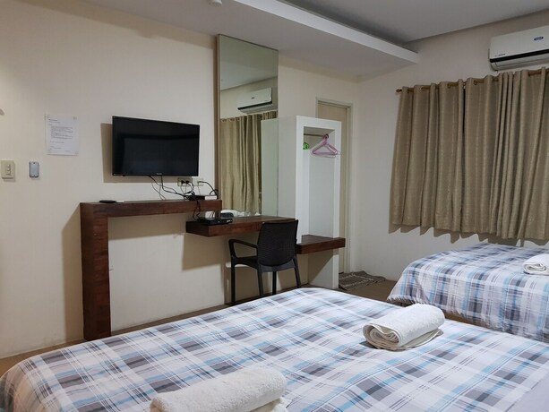 Imagen de la habitación del Hotel Giorgio, General Santos. Foto 32