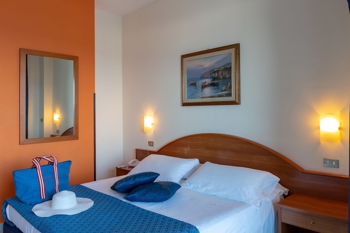 Imagen de la habitación del Hotel Giosuè A Mare. Foto 15