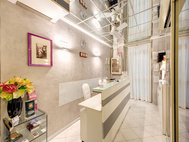 Imagen de los interiores del Hotel Giotto Flavia. Foto 13