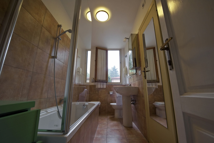 Imagen de la habitación del Hotel Giotto Park. Foto 7