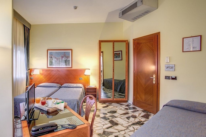 Imagen general del Hotel Giotto, Roma. Foto 15