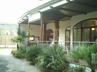 Imagen de los exteriores del Hotel Giovane Italia. Foto 7