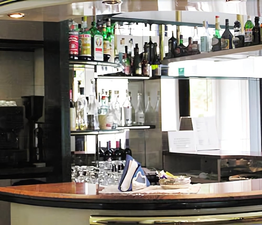 Imagen del bar/restaurante del Hotel Giovanni. Foto 4