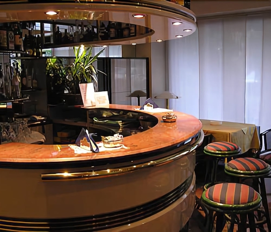 Imagen del bar/restaurante del Hotel Giovanni. Foto 5