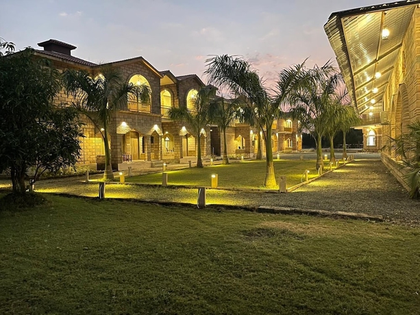 Imagen general del Hotel Gir Night Resort. Foto 6