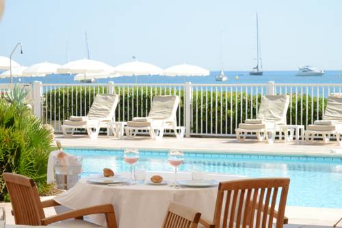 Imagen de la habitación del Hotel Giraglia. Foto 2