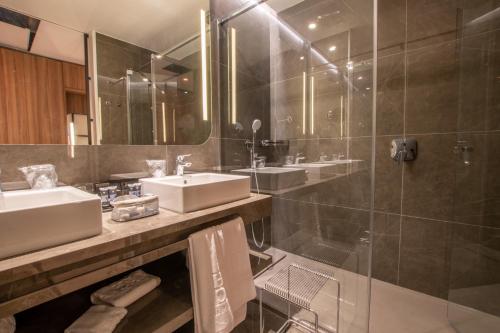 Imagen de la habitación del Hotel Giralda Center. Foto 12