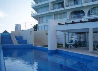 Imagen de la piscina del Hotel Girasol, Cancún. Foto 9