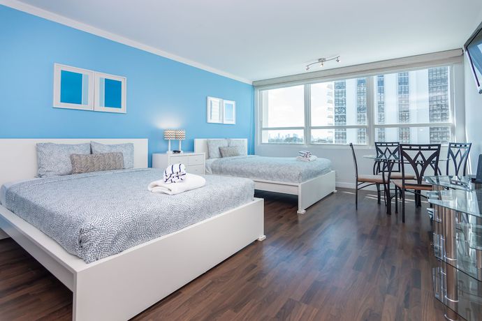 Imagen de la habitación del Hotel Girasole Suites. Foto 3