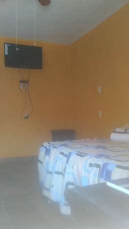 Imagen de la habitación del Hotel Girasoles. Foto 7